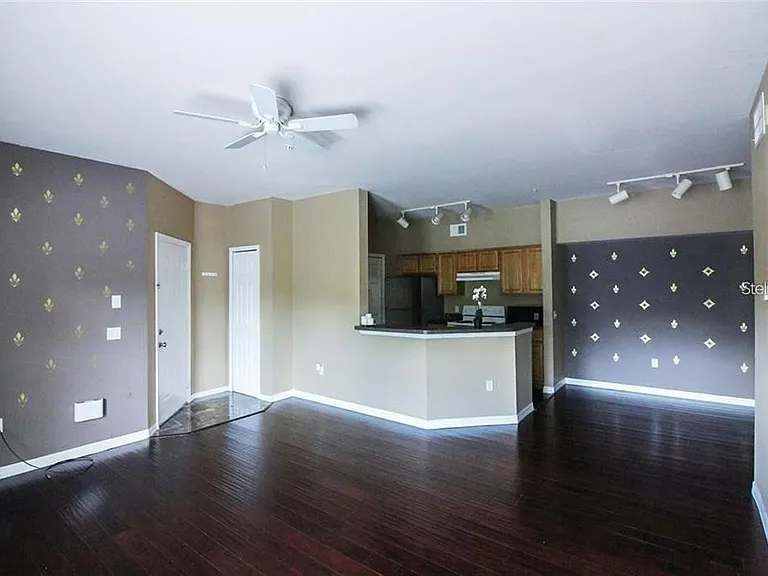 6029 Westgate Dr #725 — Photo 3