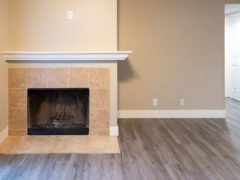 Sierra Oaks — Photo 16