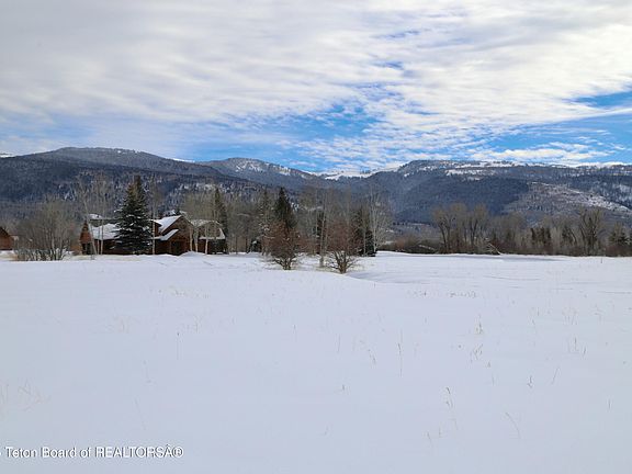 4th image of 2200 Falcon Creek Dr