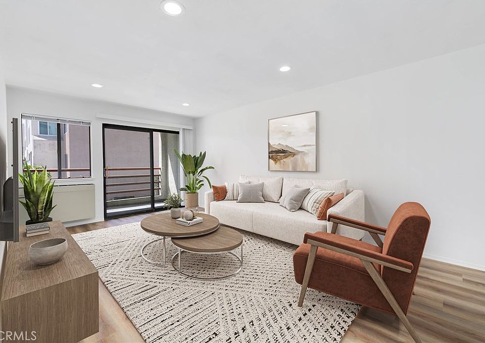 1st image of 1119 Albany St APT 226
