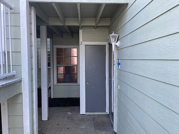 4th image of 2048 Royal Bay Blvd Unit 3-1