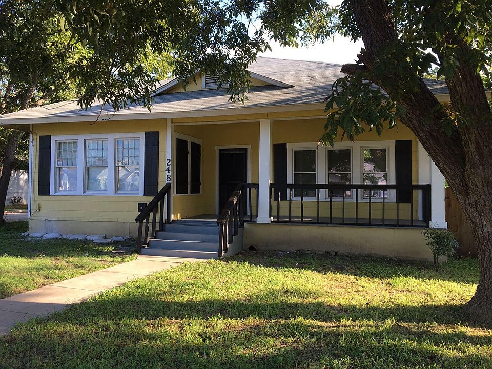248 Clifford Ct Apt #1