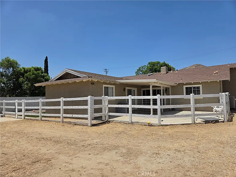 3697 Sierra Ave — Photo 19