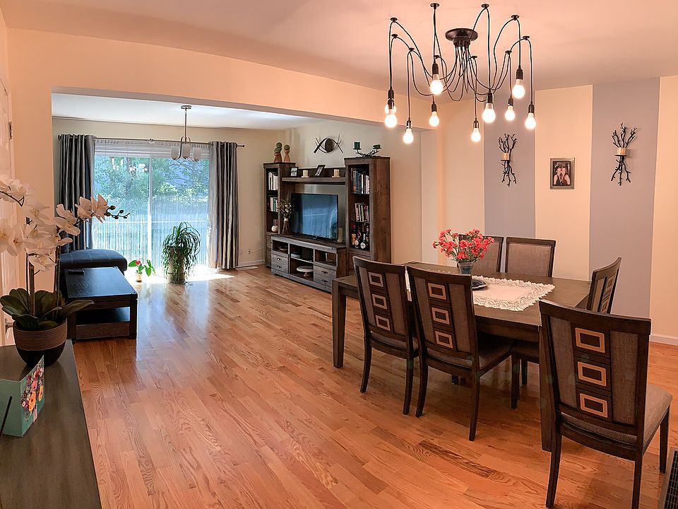 1st image of 22 Heritage Dr