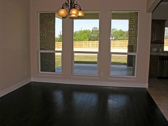 3rd image of 1118 Wren Cir