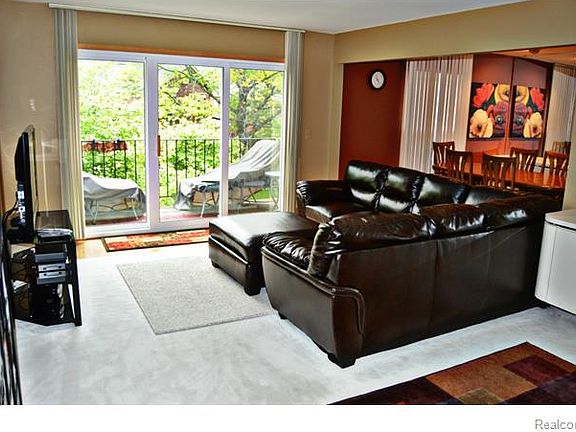 4th image of 6262 Pepper Hill St