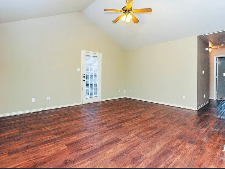 2324 Pintail Ln #A — Photo 3