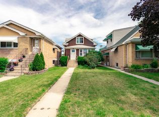 7108 Pershing Rd, Berwyn, IL 60402