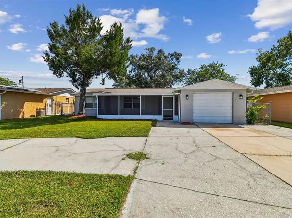 3800 Darlington Rd, Holiday, FL 34691