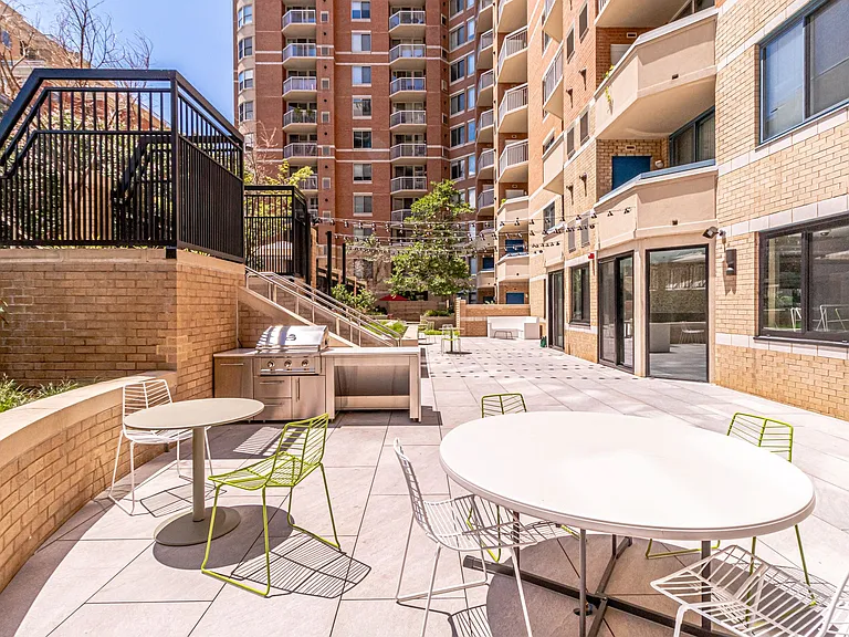 Ballston Place — Photo 8