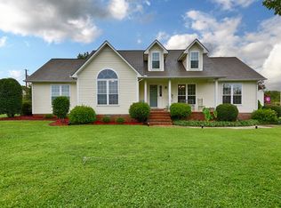 29 Meadow Ln, Rogersville, AL 35652