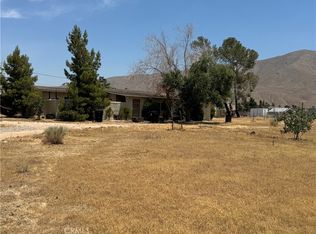 9595 Manzanita Rd, Apple Valley, CA 92308