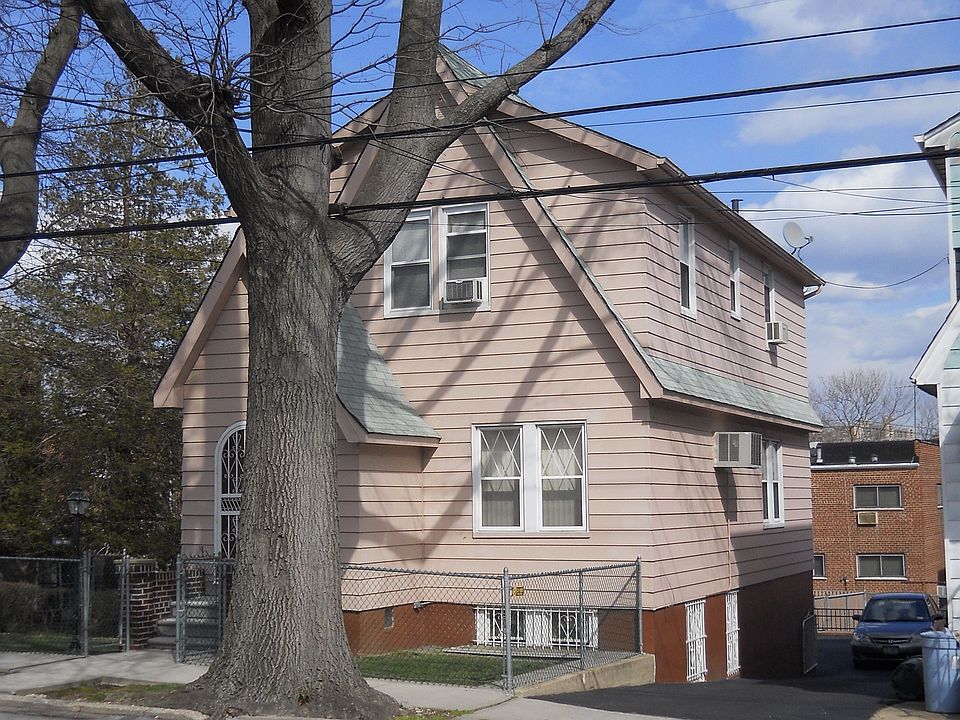 1st image of 2424 Westervelt Ave