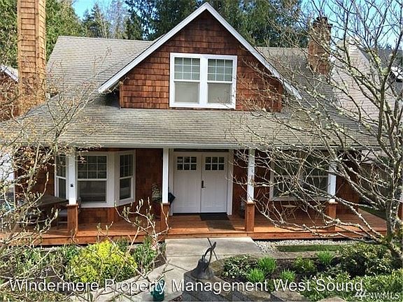 4th image of 898 Alder Ave NE
