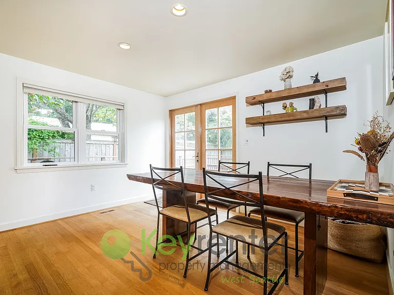 4011 48th Ave SW — Photo 9