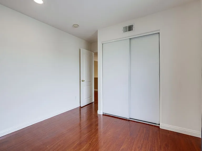 14656 Acacia St — Photo 43