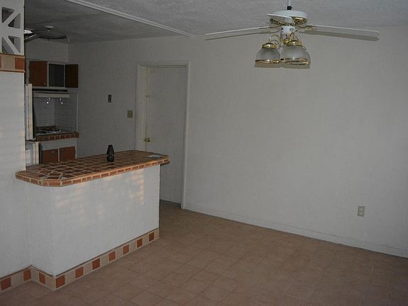 4th image of 816 Ironwood Dr
