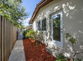 404 SE 16th St #5, Fort Lauderdale, FL 33316
