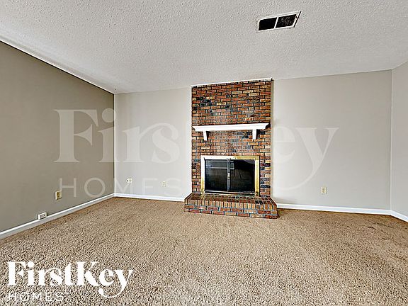 3rd image of 6773 Rockbrook Dr