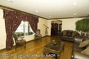 3rd image of 3211 Bowie St