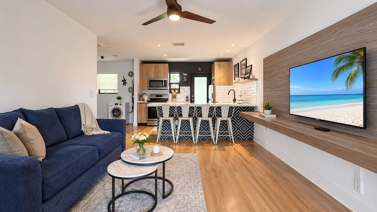 1 bed, 1.0 bath, 398 sqft, $3,627 — Photo 1