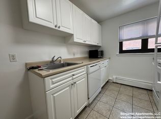 42 Harvard St #7, Brookline, MA 02446