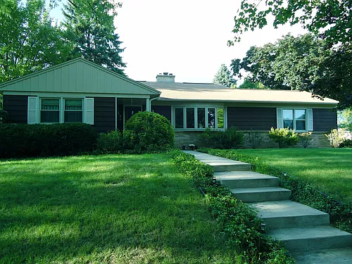 4402 Herrick Ln Photo 1