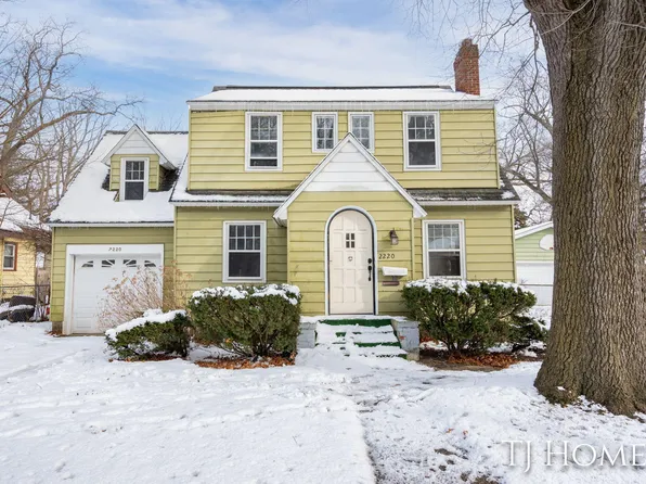 2220 Jefferson St, Muskegon Heights, MI 49444