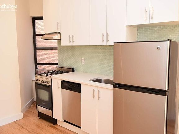 2nd image of 319 E 95th St APT 29
