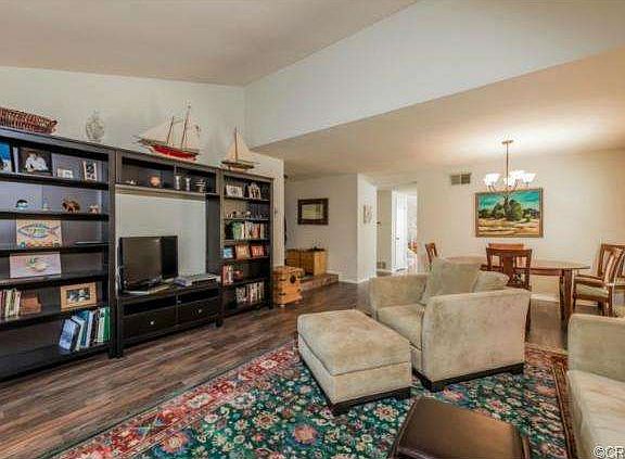 5th image of 7164 Island Village Dr