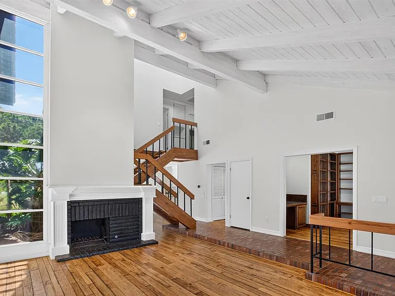 1377 Camino Teresa — Photo 3