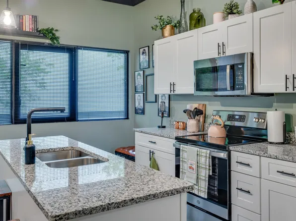 293 Plus Park Blvd #218, Nashville, TN 37217