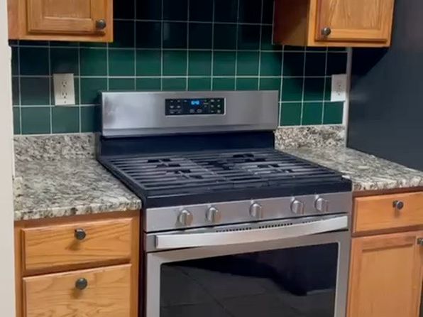 1877 Oakwood Grove Dr