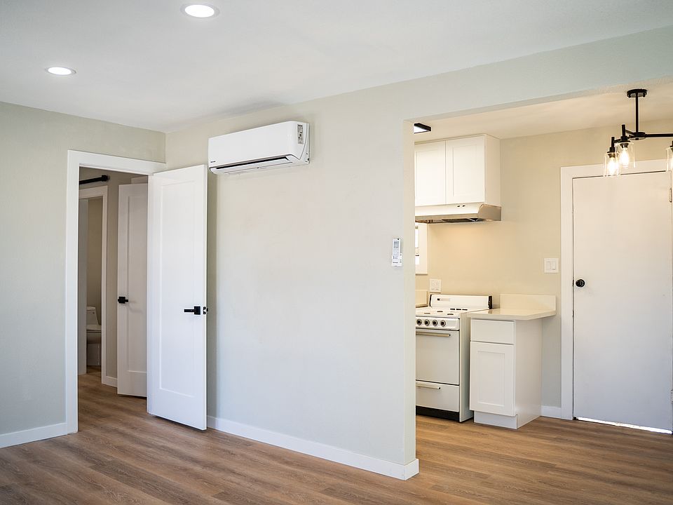 1st image of 4155 Elm Ave APT B