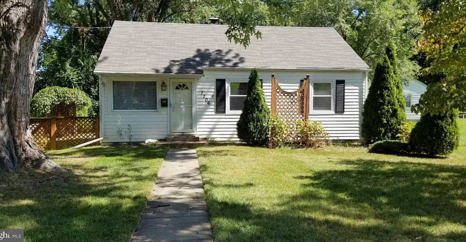 1st image of 7706 Lunceford Ln