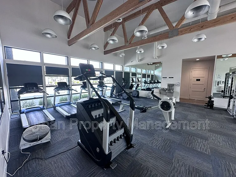 652 N 130 E — Photo 14