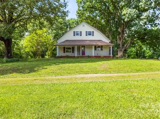 2028 Old Latter Rd, Newton, NC 28658