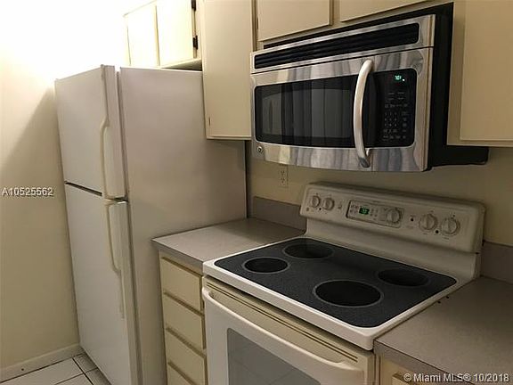 3rd image of 10551 W Broward Blvd APT 106