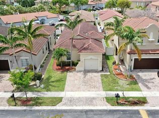 1048 NE 40th Rd, Homestead, FL 33033