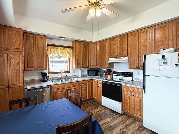 4th image of 106 W Mineral St