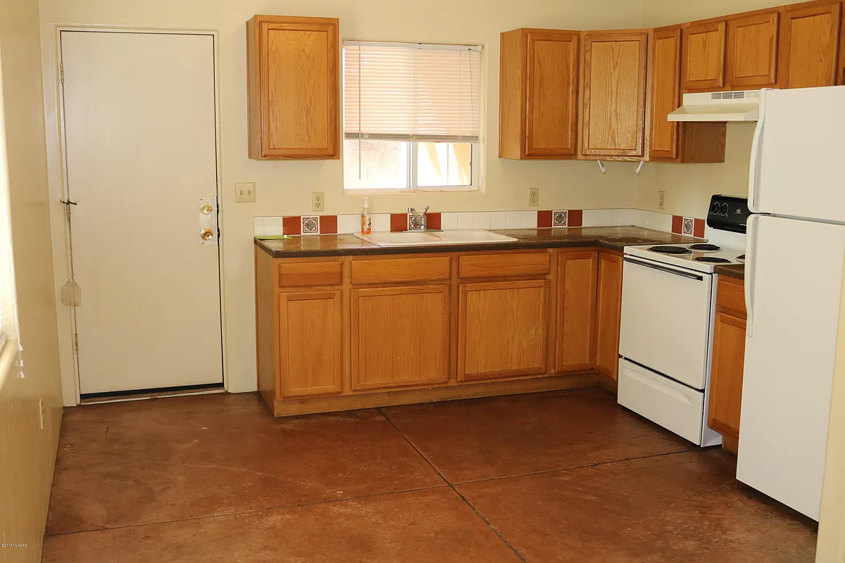 Building Photo - 89 E Laguna St #1