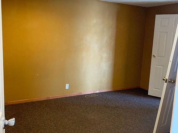 4th image of 423 13th Ave #1