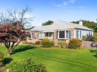 3 Fernwood Rd, Milford, NJ 08848