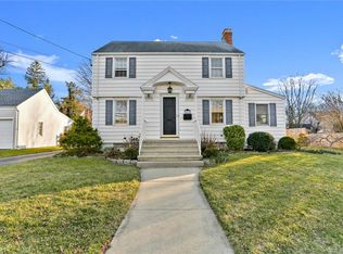 465 Lake Ave, Bridgeport, CT 06605