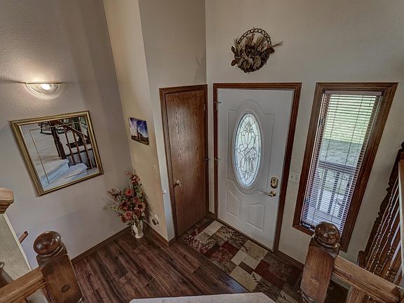 5th image of 10302 Romel Dr