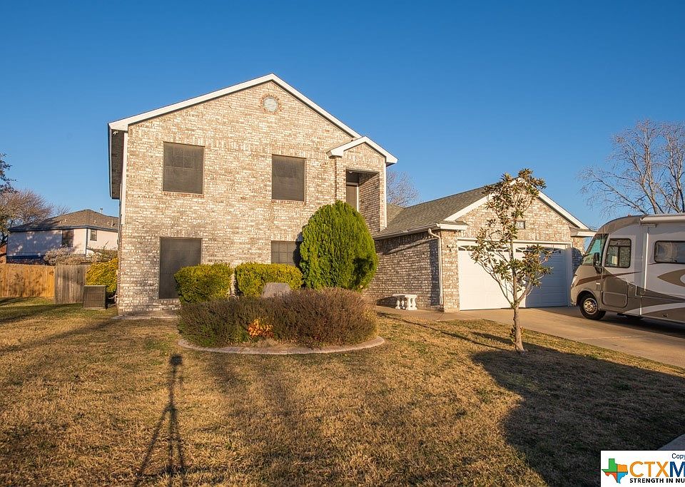 1st image of 704 Trevino Cir