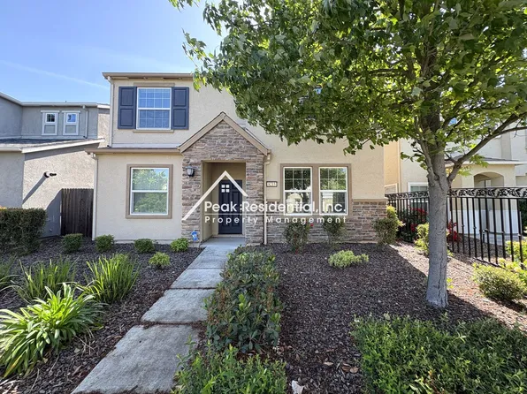 8215 Winterhead Ln, Sacramento, CA 95823