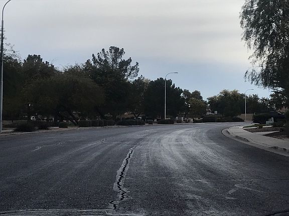 5th image of 2585 S Comanche Dr