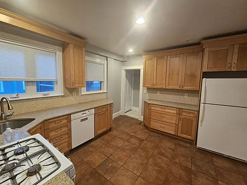 208 Morrison Ave #1 Photo 1