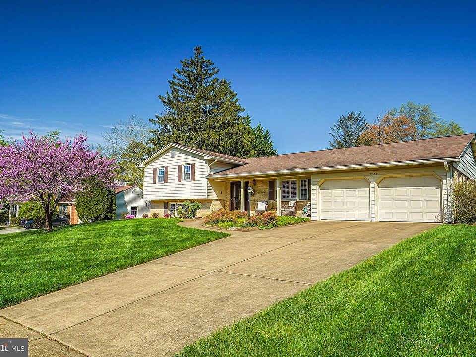 1st image of 2520 Lakevale Dr
